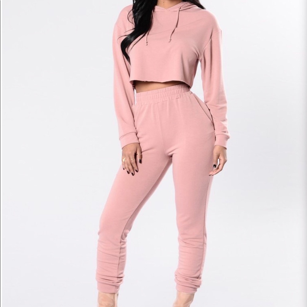 Fashion Nova Comfy & Cozy Set Mauve